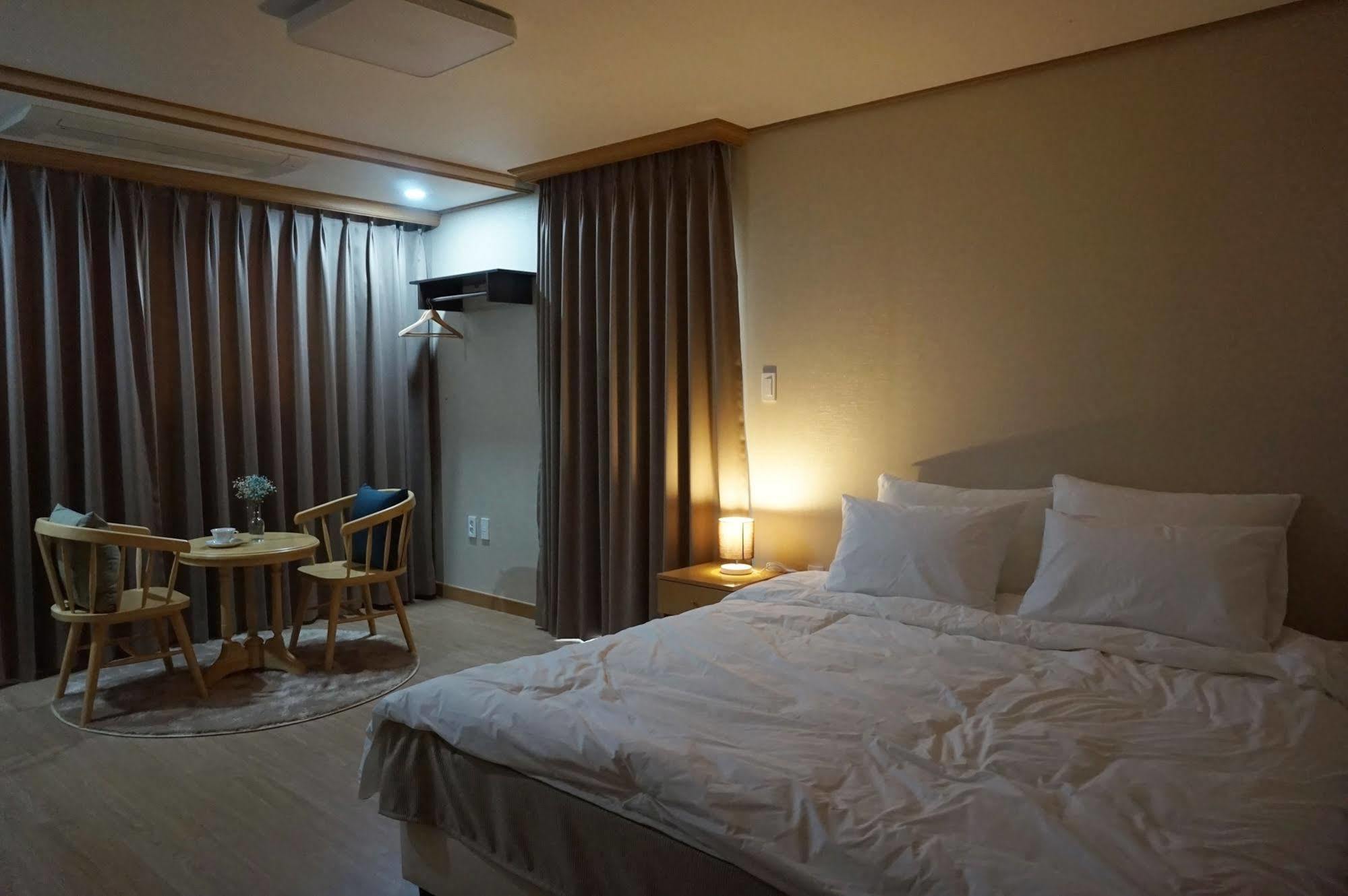 Seogwipo Dongwon Hotel Eksteriør billede